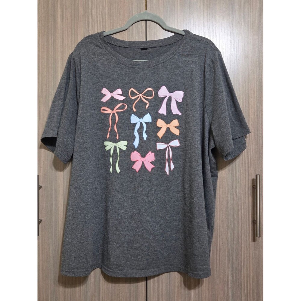 Adorable & Trendy Pastel Bow Graphic Tee